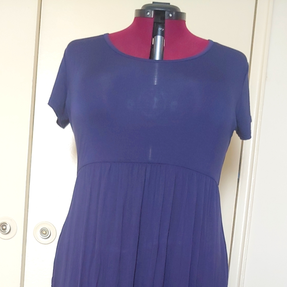 Navy Maxi dress 1-2x, light and semi sheer